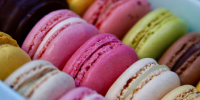 Macrons